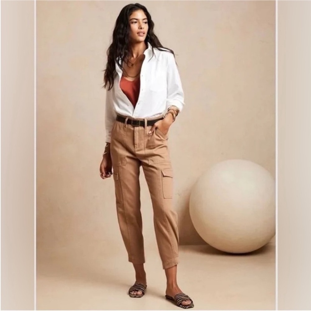 Banana Republic Factory Tapered Utility Pant Size 6. Iced Latte S/863648.‎